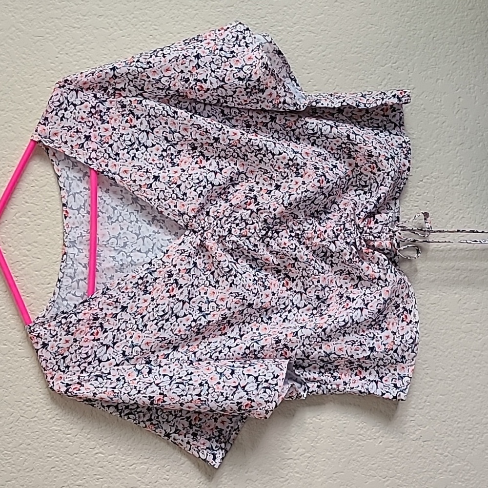 Shein Floral Adjustable Crop Top